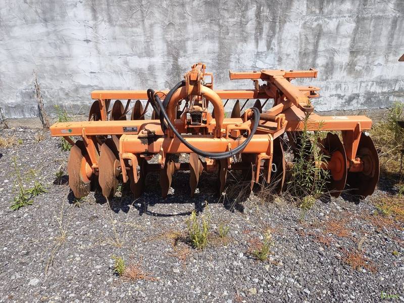 Fotografia 5 de 5: Grade de discos de marca “Galucho”, modelo NA2C- 22-24H DRF,